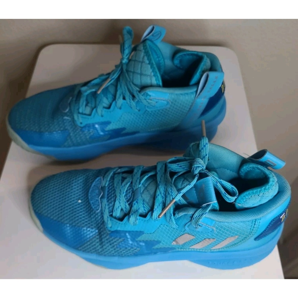 Adidas Blue D.O.L.L.A. Brookfield Dame Shoes - Mens Size 6, Womens Size 8 - EUC